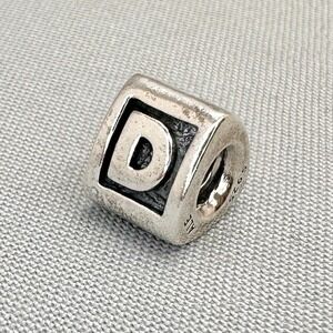 Pandora Moments Letter D Alphabet Charm Silver 925 ALE 790323D Block Bead